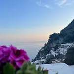 Brikette بيت شباب