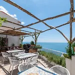 بيت شباب Brikette