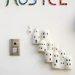 بيت شباب Brikette