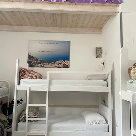 Brikette Hostel *