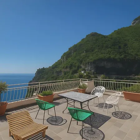 Brikette Positano