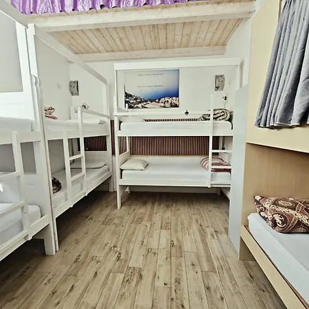 Brikette Hostel Positano