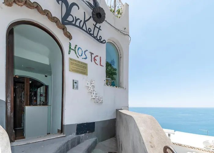 Auberge de jeunesse Brikette *