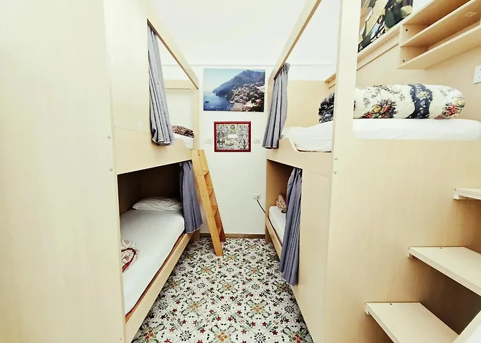 Brikette Hostel Positano