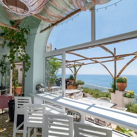 Brikette Albergue