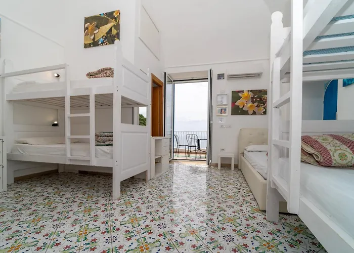 Brikette Hostel Ποζιτάνο